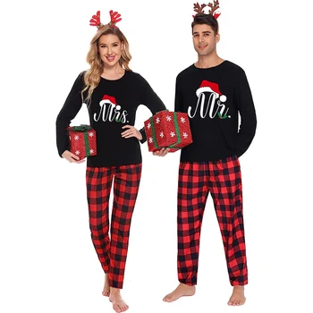 Двойката подходящи Коледни пижам Коледна шапка Mr & Mrs Loungwear, черно пижамный комплект